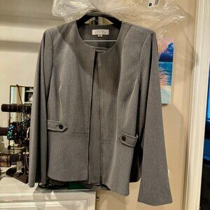 Tahari Size 16 Grey Pinstripe Suit